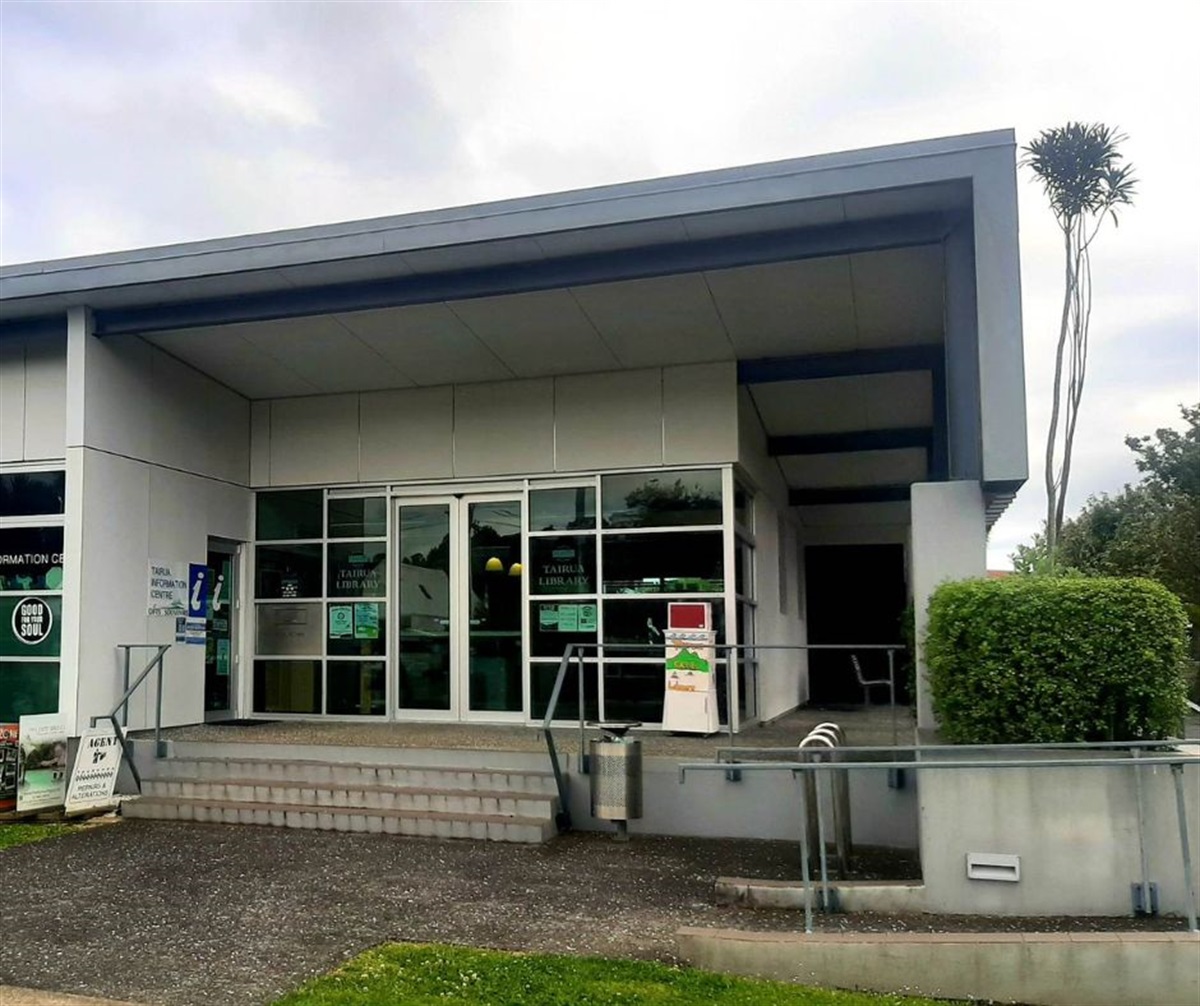 Tairua Library Justice of the Peace Service Desk | TCDC