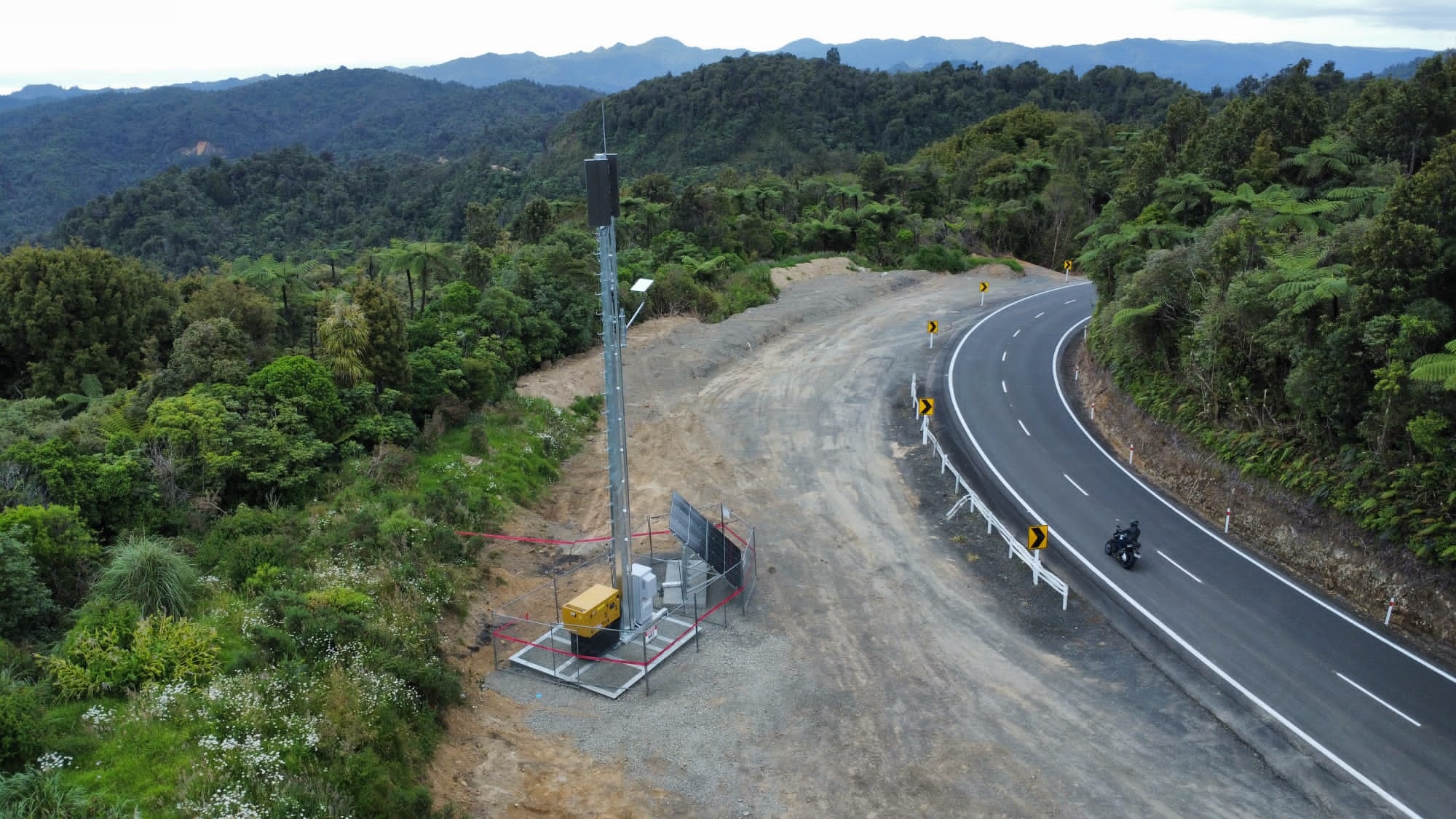 SH25A mobile tower aerial Dec 2023.jpg